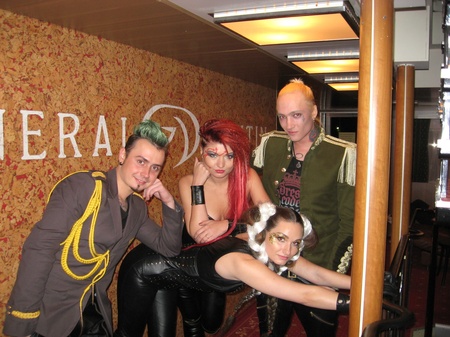 Dress Code - благотворительность